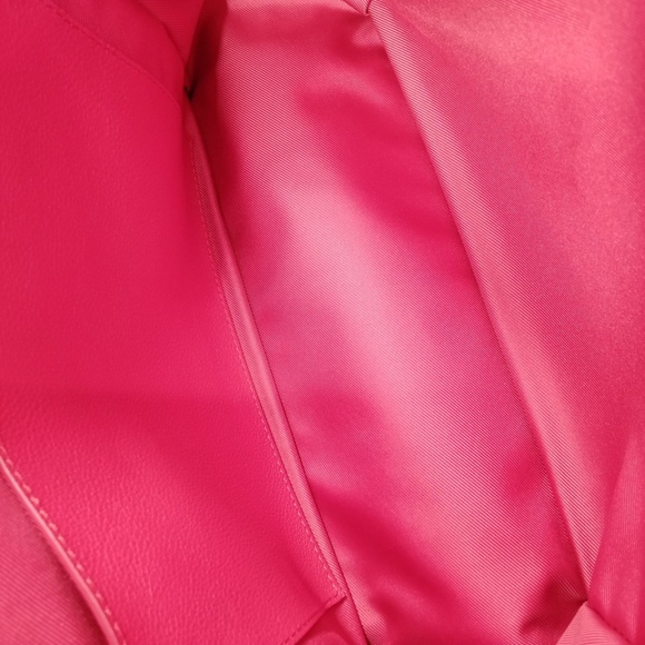 LOUIS VUITTON - Lock Me PM Red Parnassea R1.073 - Picture 5 of 5